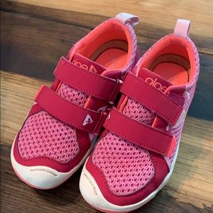 Plae kids shoes Sz 11.5.